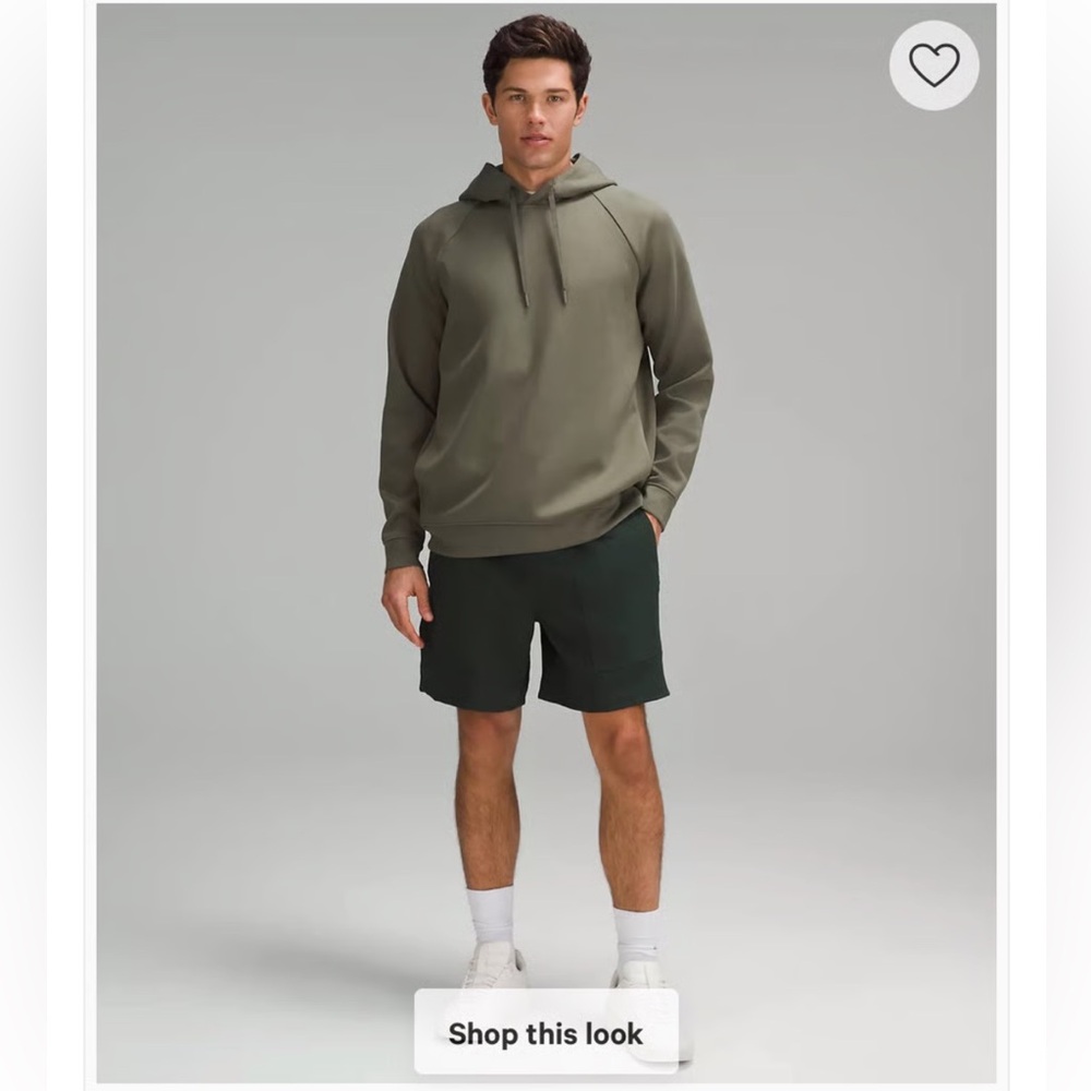 Brand new Lululemon Relaxed Fit Pull On Short Light Woven 7" Legacy Green